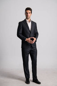 Gentlemen business suit slim fit